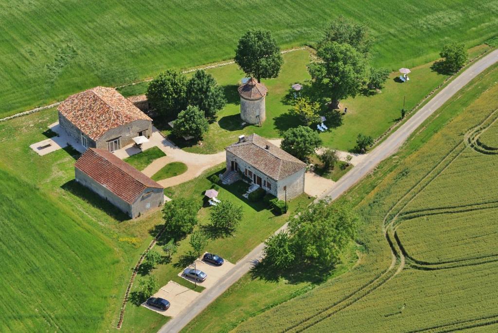 Domaine De L'Isle Basse Bed and Breakfast Fontanes  Exteriör bild