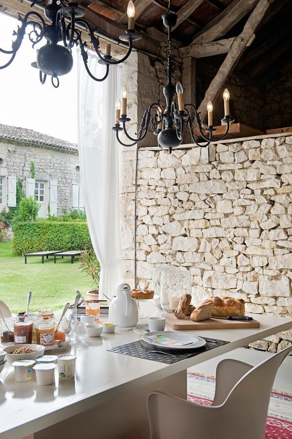 Domaine De L'Isle Basse Bed and Breakfast Fontanes  Exteriör bild